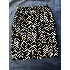 GRACE‎ ELEMENTS sz 12 Career Skirt, black background w/Leaf Print